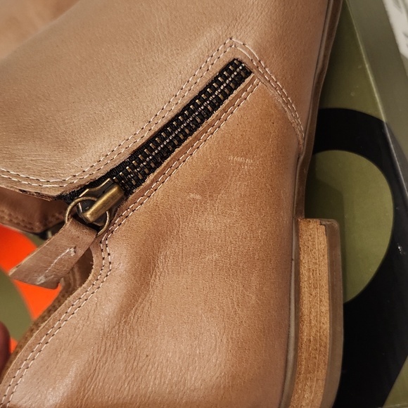 Bueno Vale F23 Stone Natural size 41 ankle bootie - Picture 12 of 16